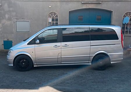 Mercedes-Benz Viano gebraucht kaufen Mercedes-Benz Viano 3.0 CDI AMBIENTE EDITION extralang AMB...