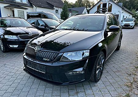 Skoda Octavia Combi RS Navi PDC Bi Xenon DSG