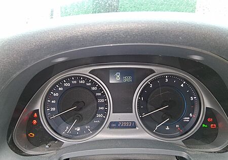 Lexus IS 220 220d -