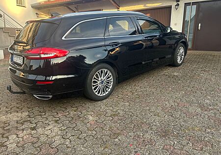 Ford Mondeo 2,0 EcoBlue 140kW Titanium Turnier Au...