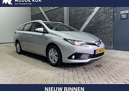 Toyota Auris Touring Sports 1.8 Hybrid Now | kamera | P