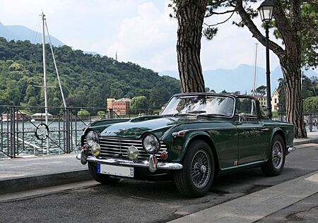Triumph TR4