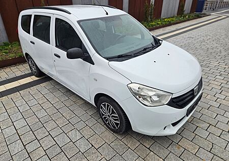 Dacia Lodgy 1.6i*wenig KM*1.Hand*fährt top*Euro5