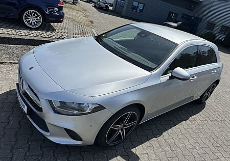 Mercedes-Benz A 200 Facelift Urban Progressive Teilleder MBUX+