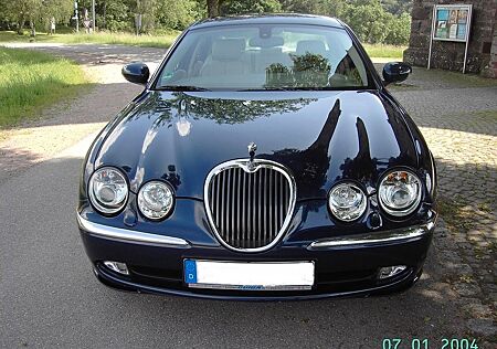 Jaguar S-Type 4.2 L V8 Executive