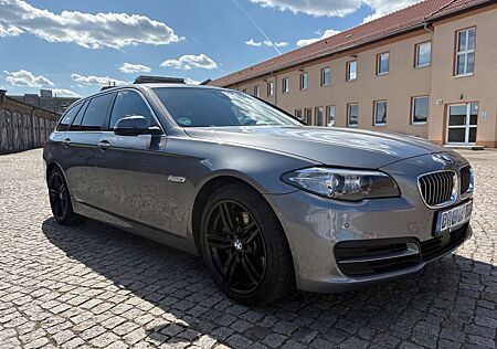 BMW 525d xDrive T*Luxury*Pano*Standheizung*Xenon*AHK