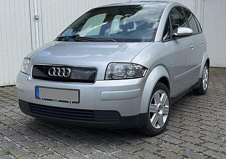 Audi A2 1.4 - Ehrliches Auto in gute Hände
