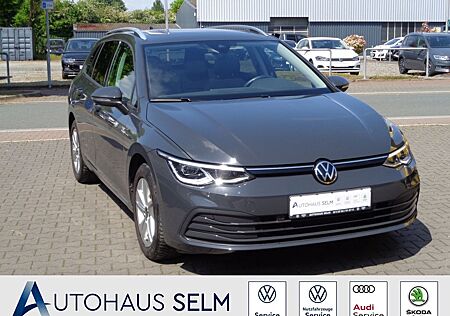 VW Golf Volkswagen VIII 1.5 eTSI Matrix LED PANO SHZ ACC AHK-k
