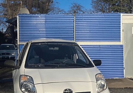 Toyota Yaris 1,0-l-VVT-i -