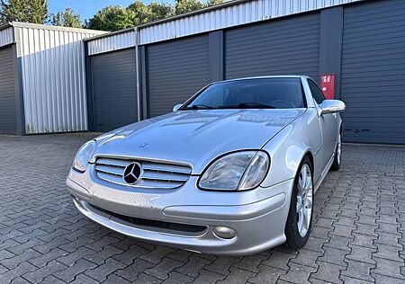 Mercedes-Benz SLK 200 Kompressor Automatik TÜV 04-27
