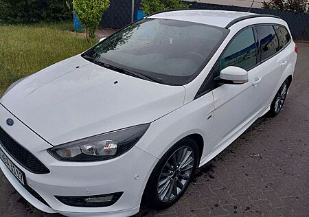 Ford Focus 1,5 TDCi 88kW PowerSh. ST-Line Turnier...
