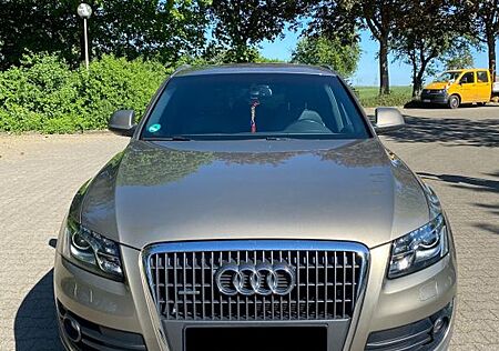 Audi Q5 2.0 TDI S-line quattro -