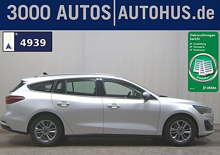 Ford Focus Turnier 1.5 EB Titanium Navi LED Pano AHK