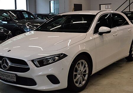 Mercedes-Benz A 200 /LED/MBUX Plus/MB-Scheckheft History