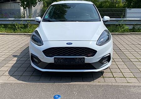 Ford Fiesta 1,5 EcoBoost ST mit Leder-Exklusiv-Pa...