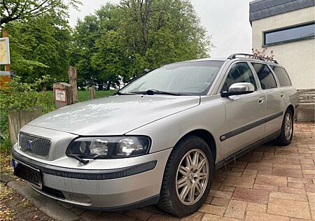 Volvo V70 2.4 D5 -