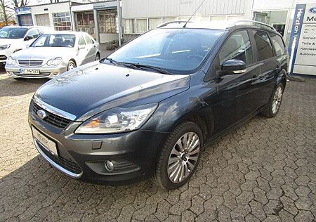 Ford Focus Turnier 2.0 Titanium Automatic