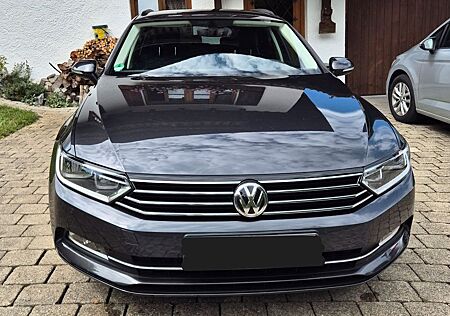 VW Passat Variant Volkswagen 2.0 TDI DSG Comfortline Varia...