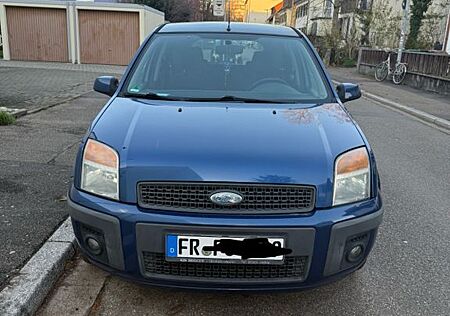 Ford Fusion 1.4 TÜV bis 2027