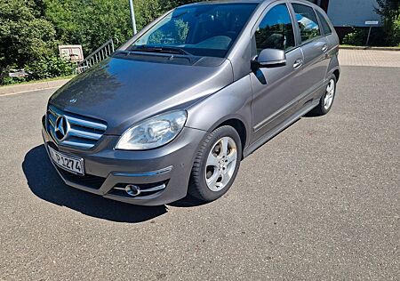 Mercedes-Benz B 200 CDI -