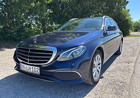 Mercedes-Benz E 200 E 200d T EXCLUSIVE Autom. Elegance volle Ausstat