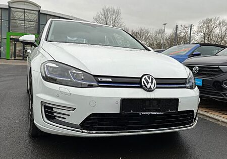 VW Golf Volkswagen e- Comfort / LED*WINTERPAKET*CARPLAY