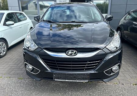 Hyundai Tucson ix 35 tüv 02/27 AHK