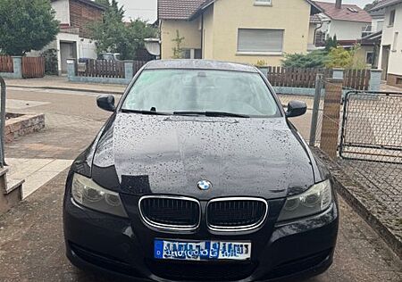 BMW 316 316Diesel Limousine (E90, Facelift, 2011)