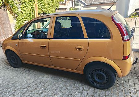 Opel Meriva 1.6 -