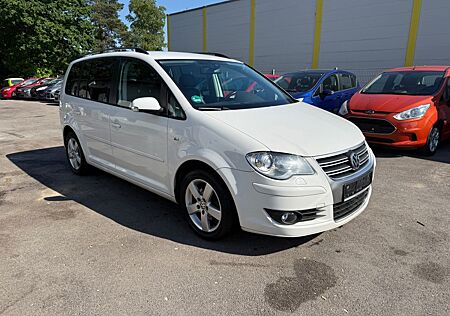 VW Touran Volkswagen 1.4 TSI R-Line Xenon Navi AHK