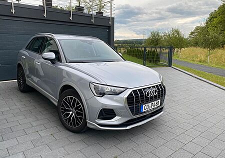 Audi Q3 35 TFSI Ledersitze 8fach bereift Top gepflegt