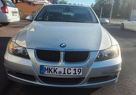 BMW 318i touring -