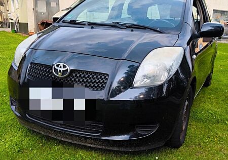 Toyota Yaris 1,0-l-VVT-i -