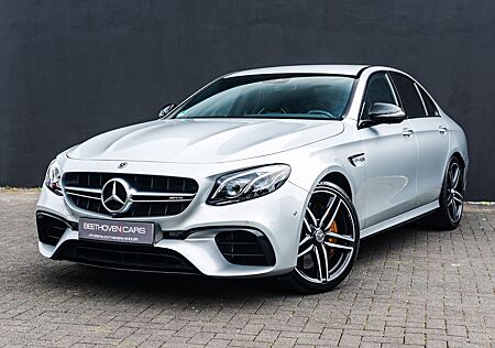 Mercedes-Benz E 63 AMG E 63 AMGs Schale non OPF Service Neu
