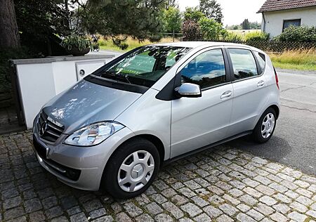 Mercedes-Benz A 180 CDI +6-Gang+AHK+SHZ+