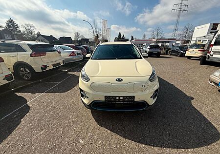 Kia Niro 150KW,Kamera,Taxi Foliert,Top Zustand