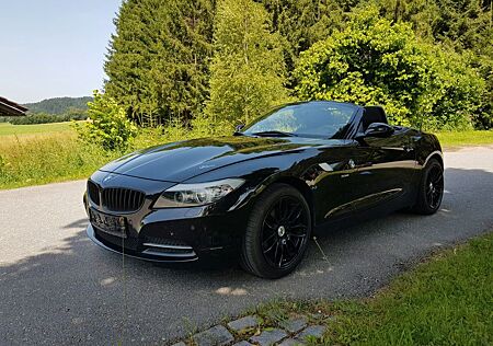 BMW Z4 Baureihe sDrive 23i 6-Zylinder! TÜV NEU!