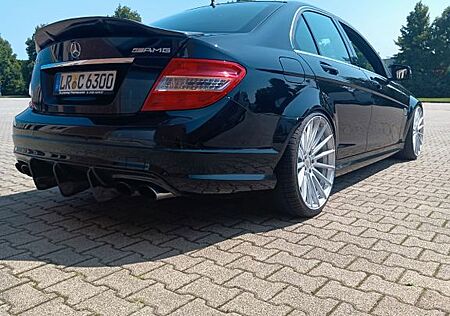 Mercedes-Benz C 63 AMG gebraucht kaufen Mercedes-Benz C 63 AMG AMG