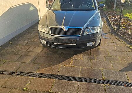 Skoda Octavia Combi 2.0 FSI Elegance Elegance