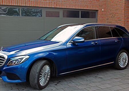 Mercedes-Benz C 220 d 4MATIC T AVANTGARDE Autom. AVANTGARDE
