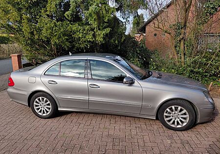 Mercedes-Benz E 320 CDI, 2. Hand, scheckheftgepflegt, TÜV 12/27