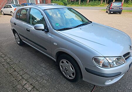 Nissan Almera Comfort 1.8I Comfort