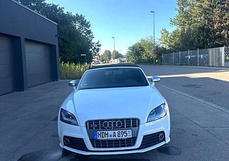Audi TTS Roadster 2.0 TFSI quattro -