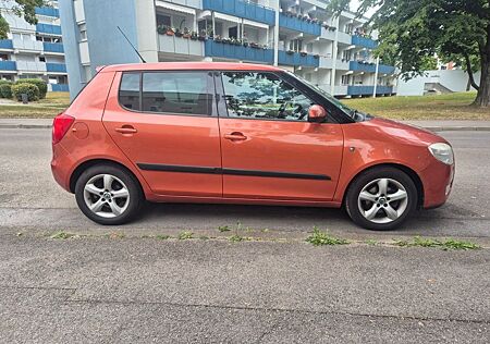 Skoda Fabia 1.6l Ambiente Tiptronic Ambiente