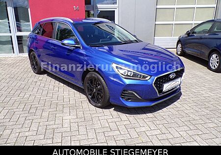 Hyundai i30 cw Style sehr schöne Ausstattung