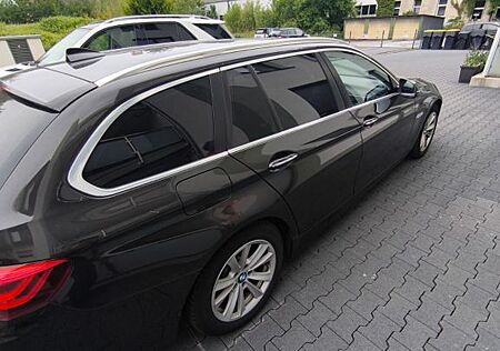 BMW 520d xDrive Touring A -