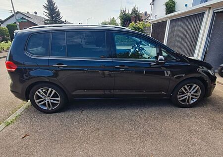 VW Touran Volkswagen 2.0 TDI SCR DSG Allstar