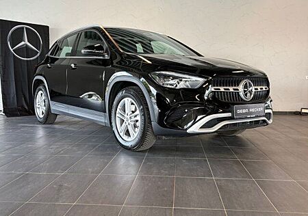 Mercedes-Benz GLA 200 LED Kamera e.Heckklappe MBUX NaviPremium