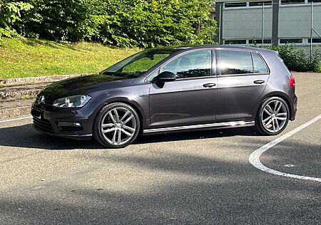 VW Golf Volkswagen 1.2 TSI 63kW BMT * LOUNGE * R-Line