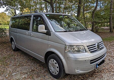 VW T5 Caravelle gebraucht kaufen VW T5 Caravelle Volkswagen T5 Camper inkl. vollständigen Campingequipment